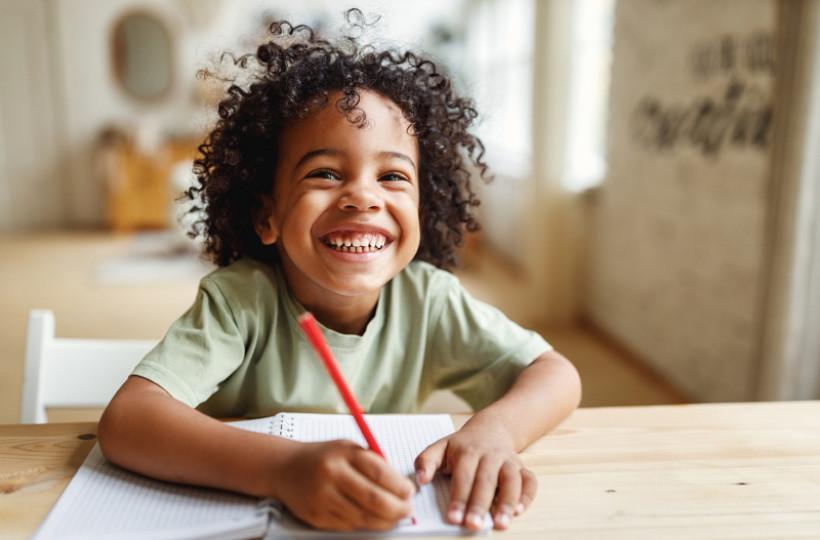 Como motivar seu filho a gostar de estudar desde cedo?